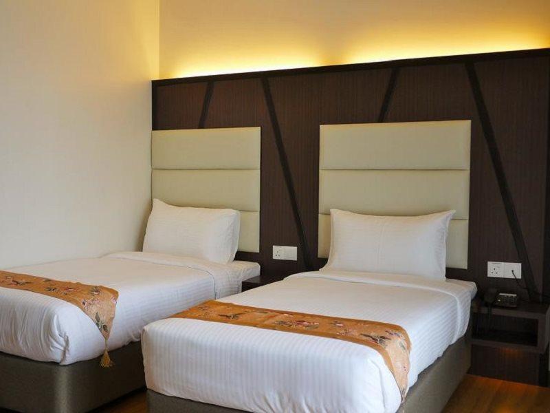 Hotel Grand Baron Taiping Exterior photo