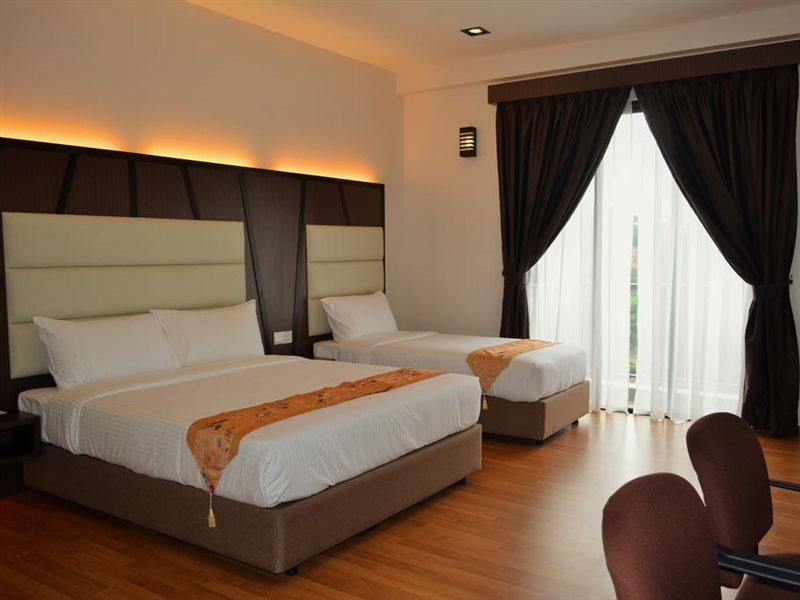 Hotel Grand Baron Taiping Exterior photo