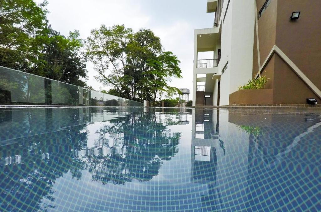 Hotel Grand Baron Taiping Exterior photo