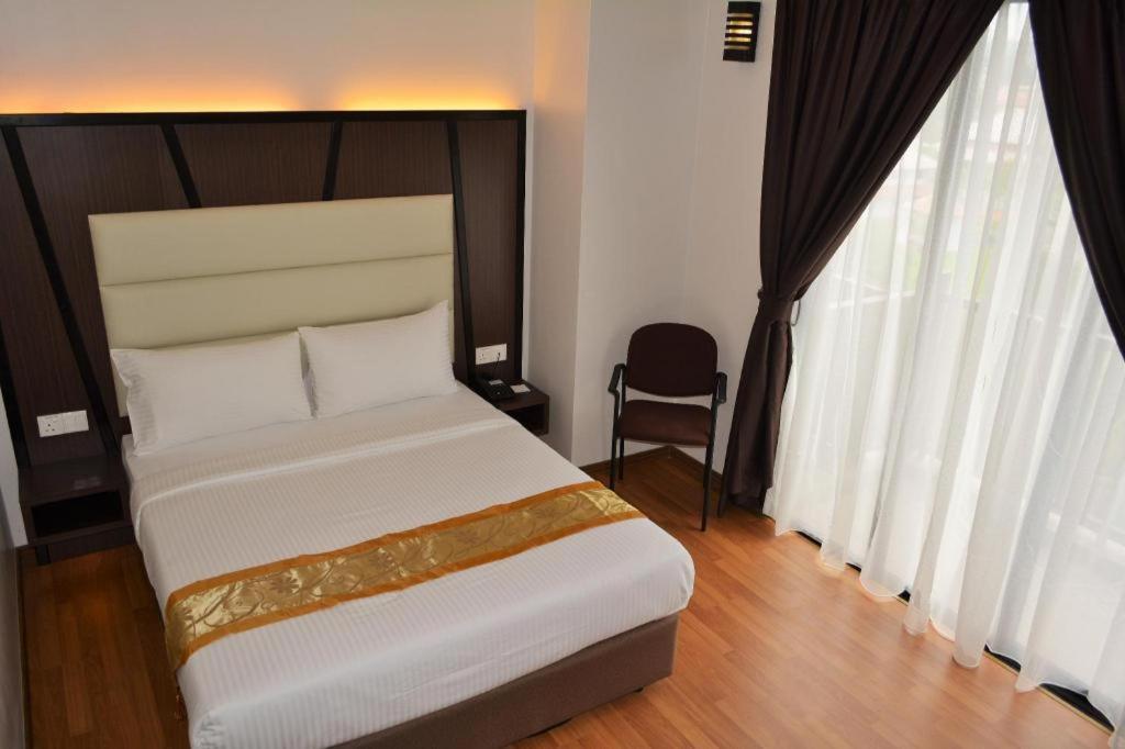 Hotel Grand Baron Taiping Exterior photo