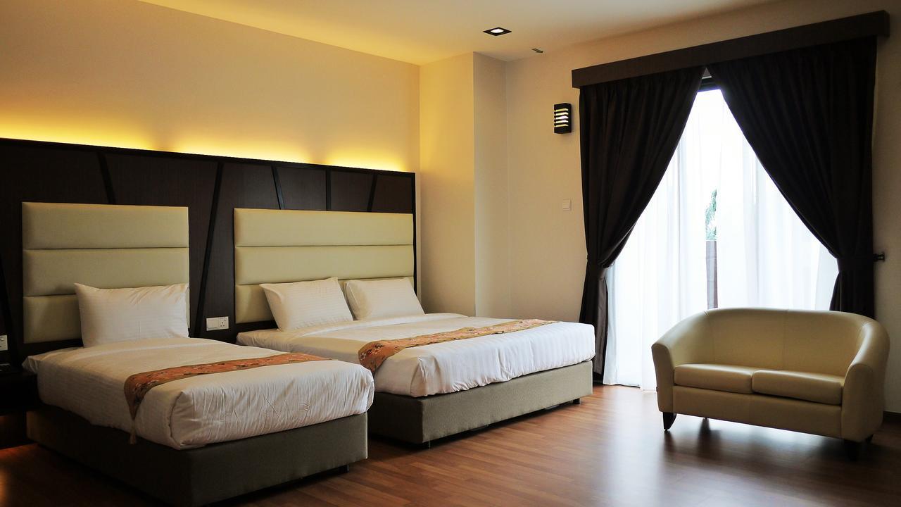 Hotel Grand Baron Taiping Exterior photo